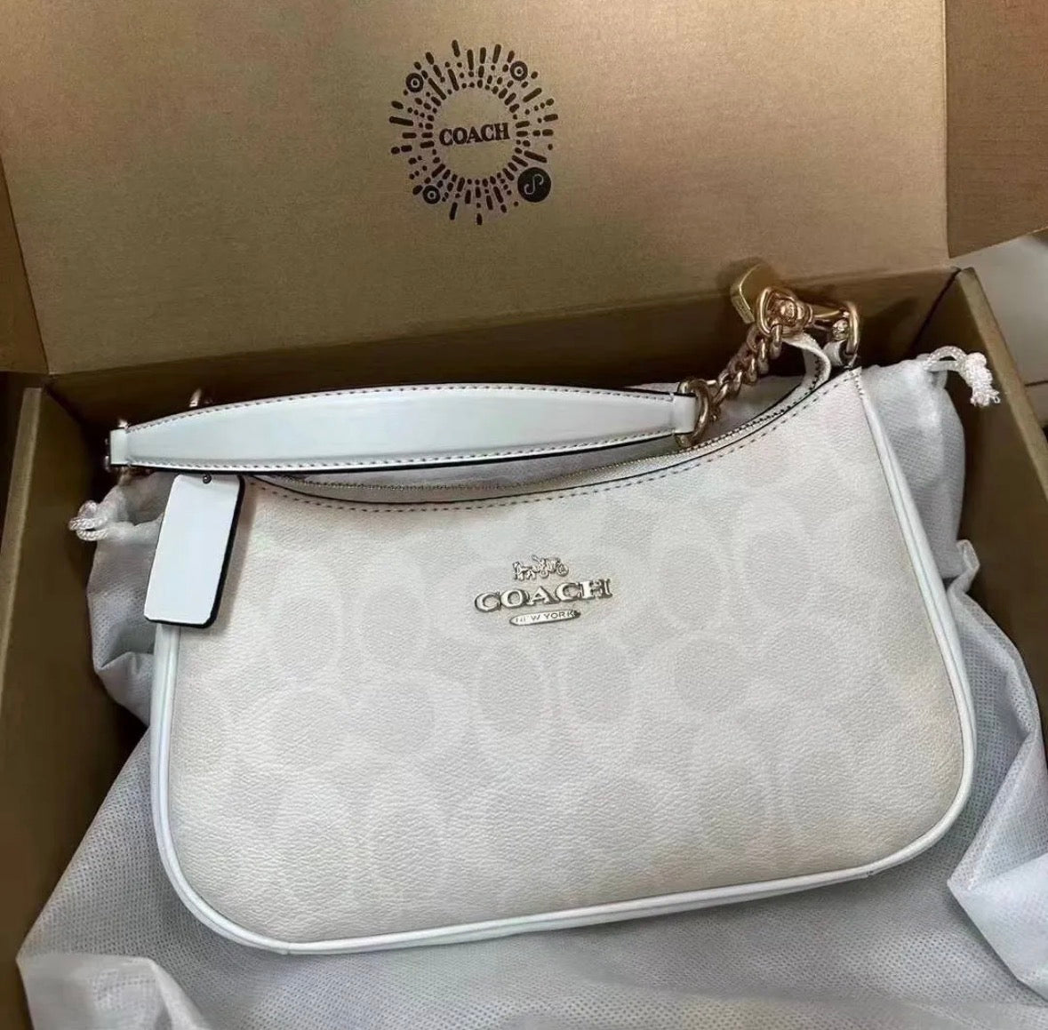Coach Signature Shoulder Bag in Chalk/White